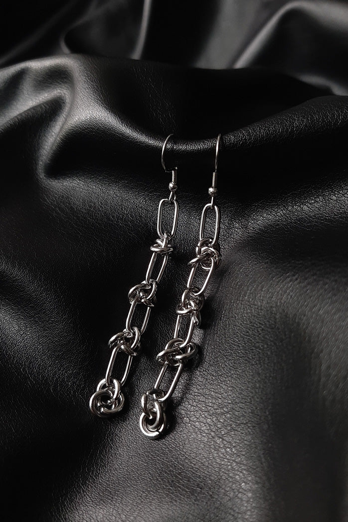 Chain knot earrings